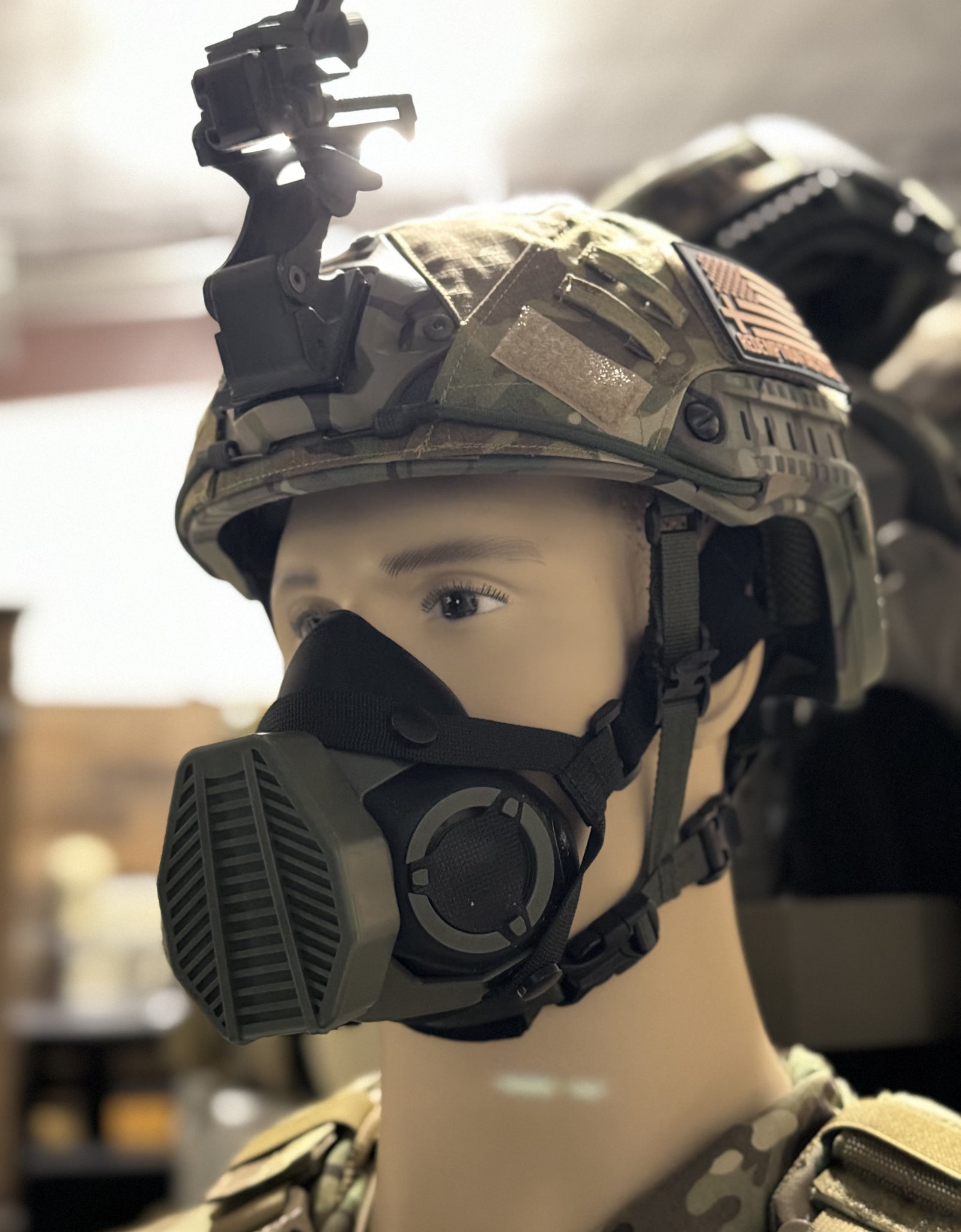 Tactical Silicone Respirator Mask HEPA Filters Included